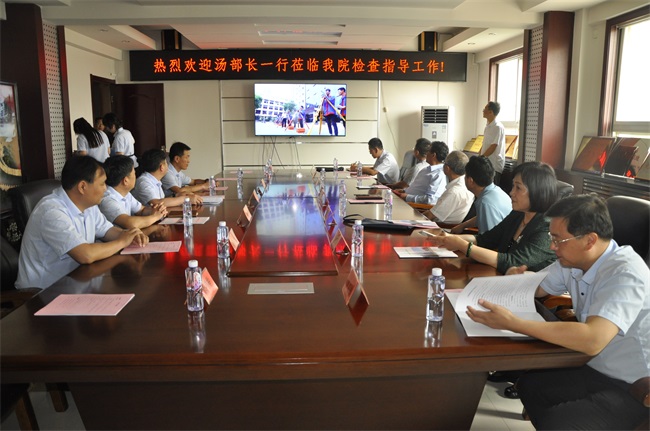 16粿L^W(xu)Ժ}Ƭ.JPG